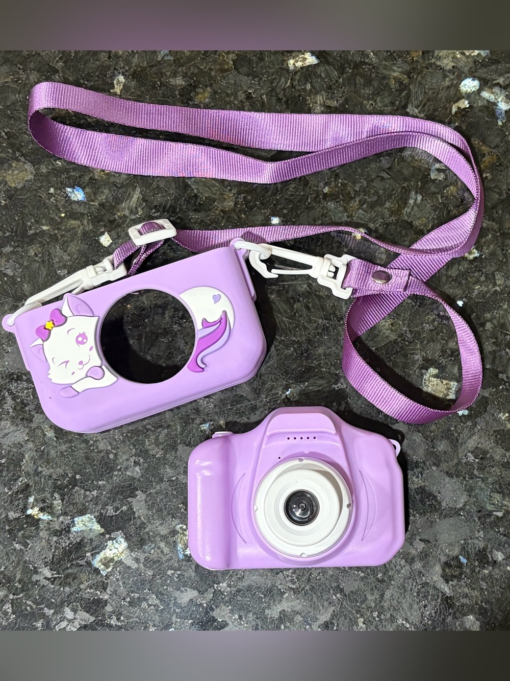 Kids Toy Camera with 32G SD Card, Charging Cable and Lanyard